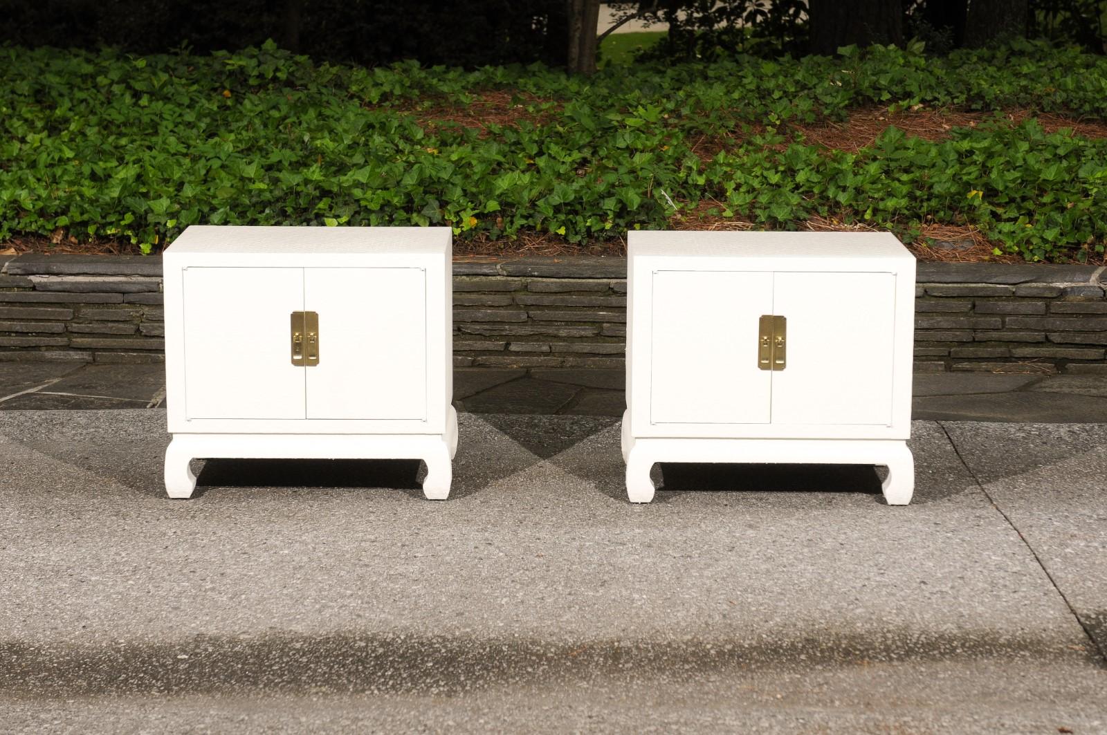 Chic Restored Pair of Cream Lacquer Raffia Commodes by Baker, circa 1975 In Excellent Condition For Sale In Atlanta, GA