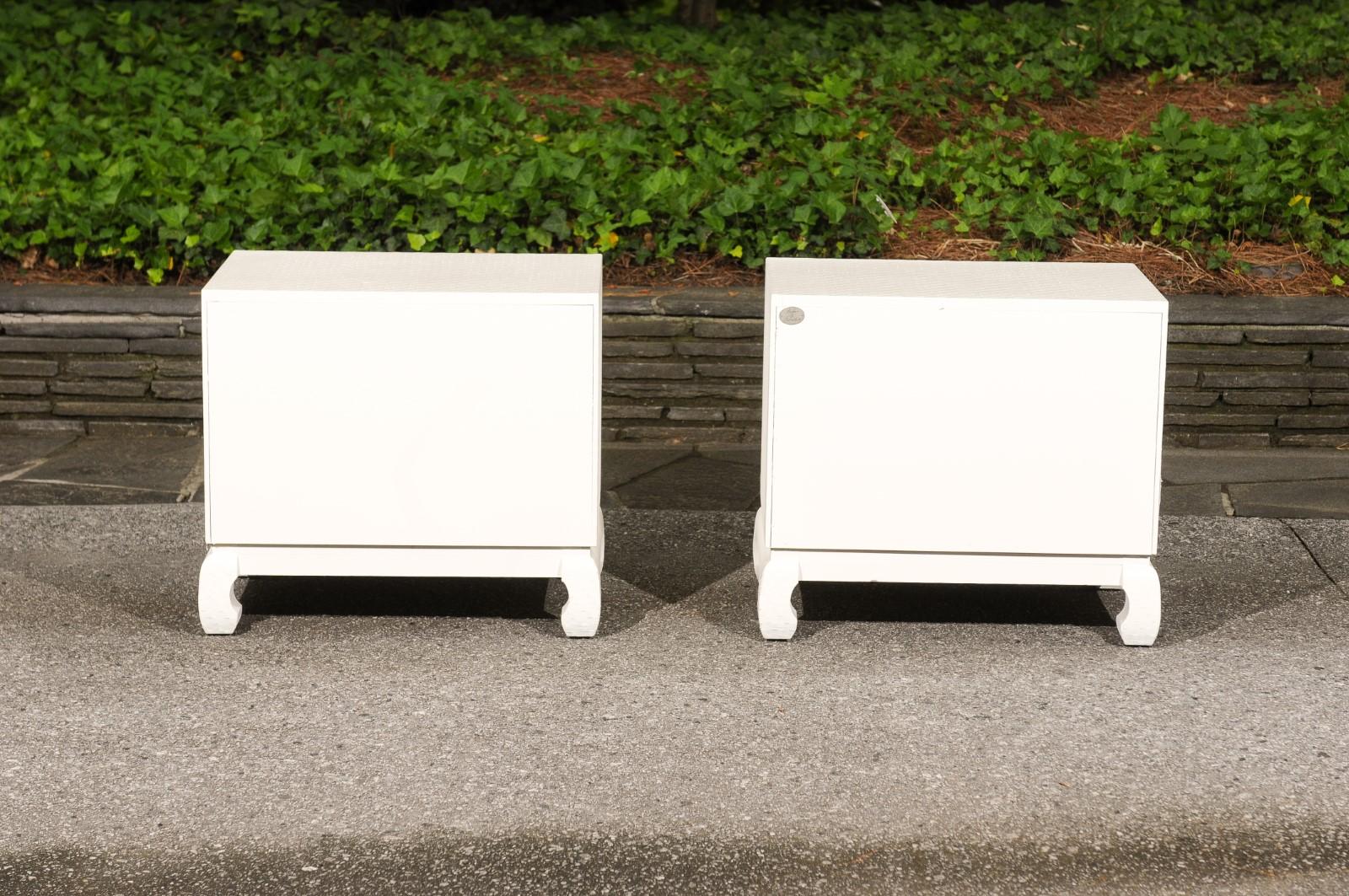 Chic Restored Pair of Cream Lacquer Raffia Commodes by Baker, circa 1975 For Sale 3
