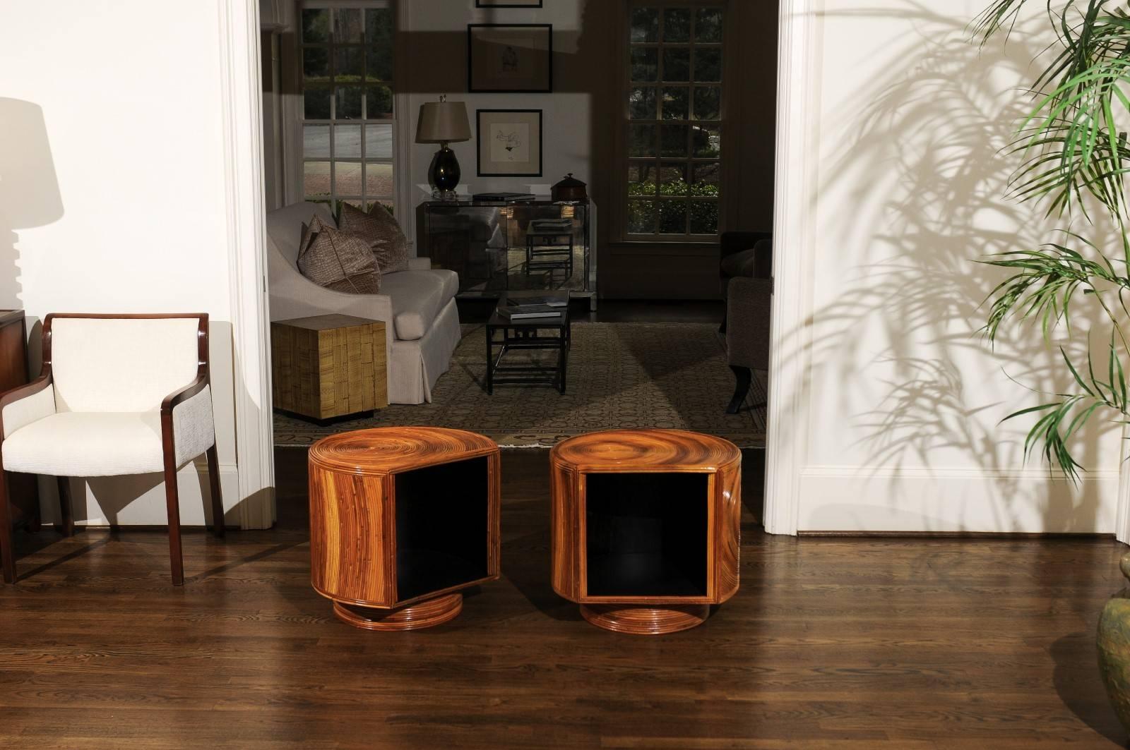 Mid-Century Modern Chic Restored Pair of Swivel Bamboo and Black Lacquer End Tables, circa 1975 For Sale
