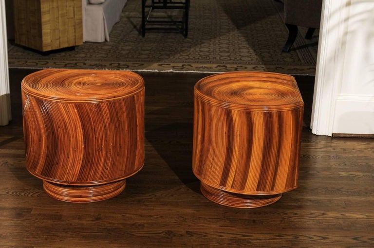 Chic Restored Pair of Swivel Bamboo and Black Lacquer End Tables, circa 1975 For Sale 2