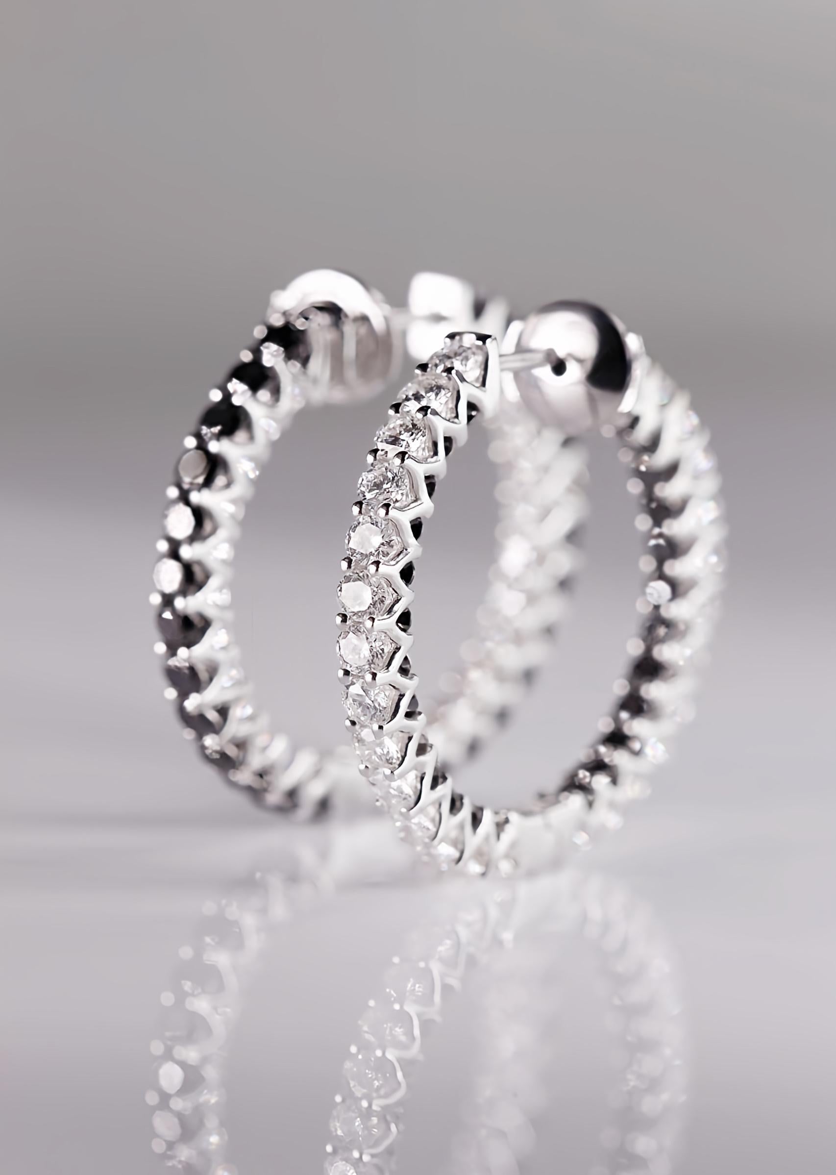 Contemporary Chic Reversible Black and White Diamond Earrings in 18kt White Gold For Sale