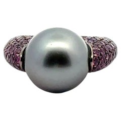 Anello chic con granato rodolite e perle, in oro 18 carati, da donna