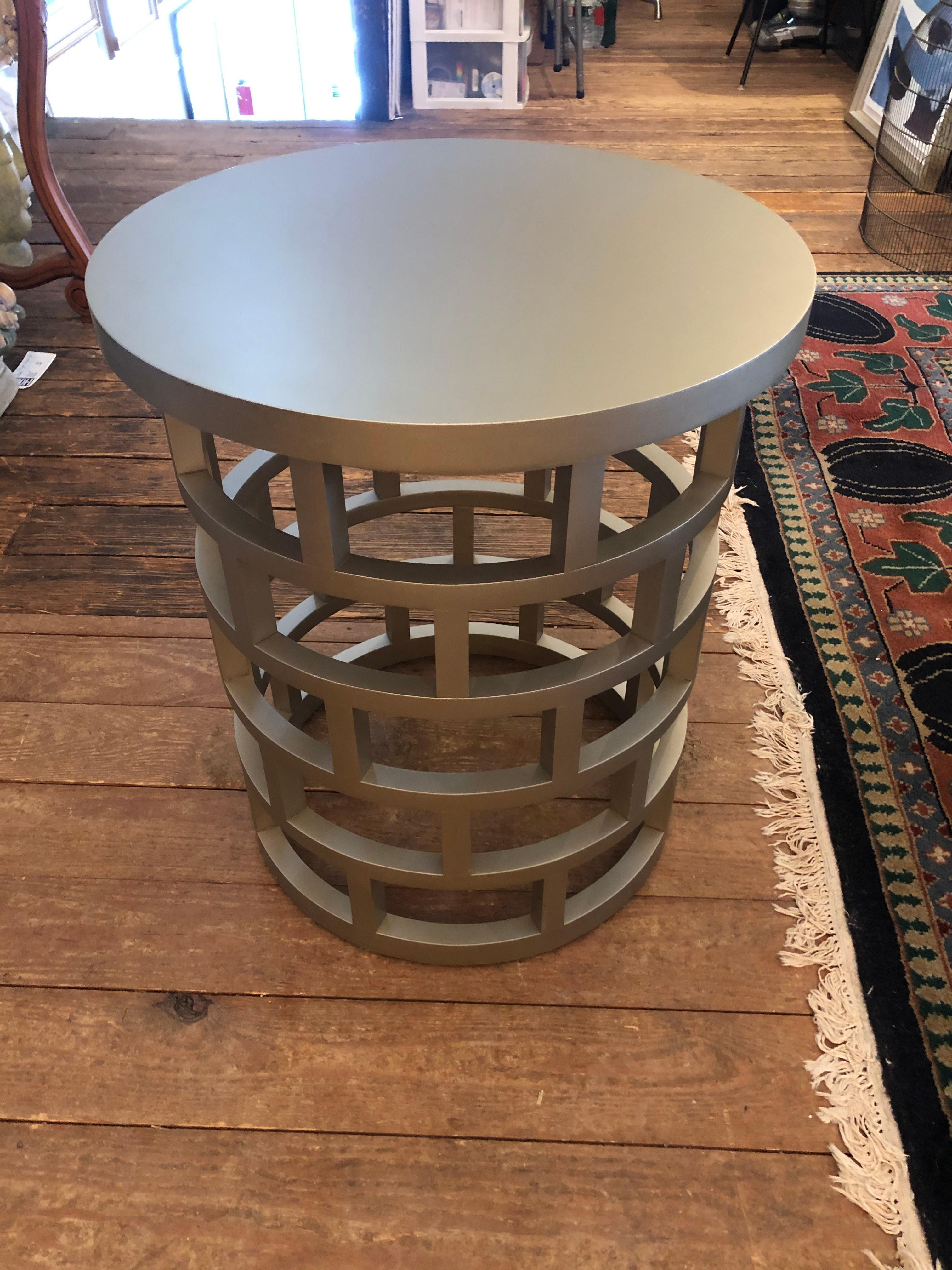 Wood Chic Round Silver Contemporary Side Table