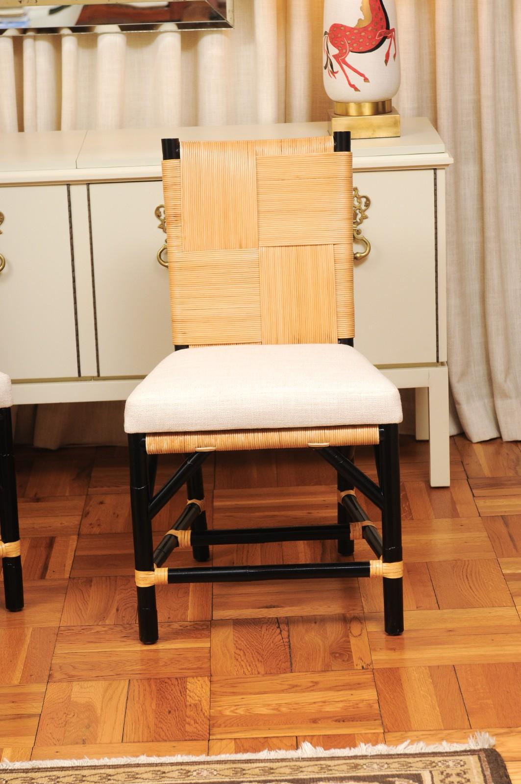 Fine XX secolo Set di 8 sedie in vimini Rattan Rush Cane di John Hutton per Donghia in vendita