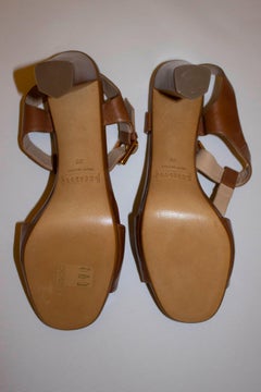 Chic Tan Sandles by Fratelli Rossetti Size 39 Unworn