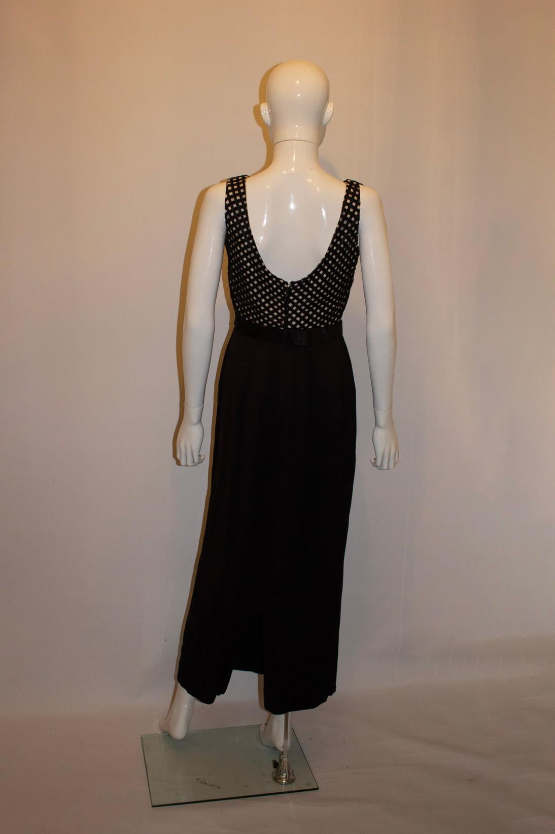 Chic Vintage Evening Gown by Eastex In Good Condition For Sale In London, GB