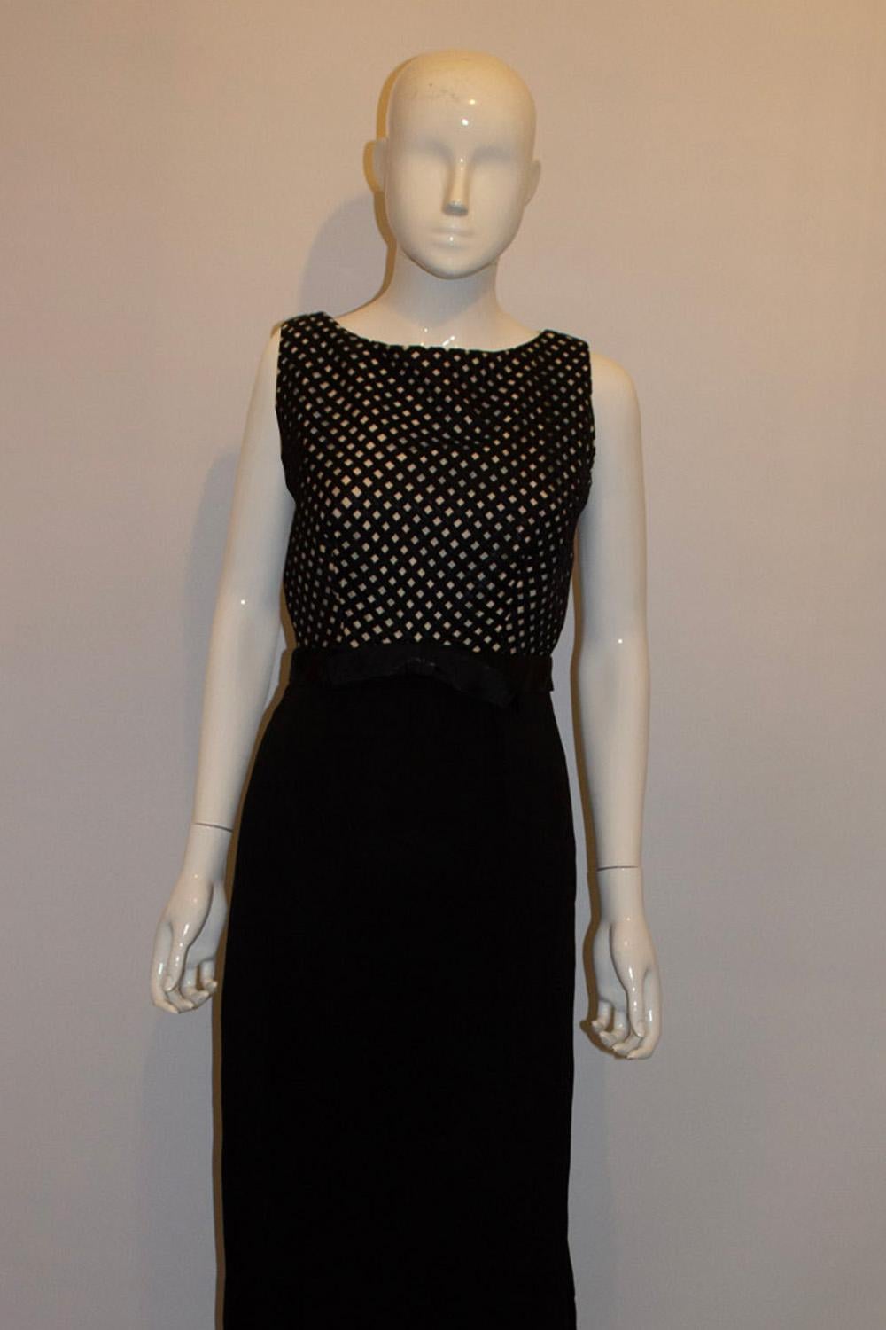 Women's Chic Vintage Evening Gown by Eastex For Sale