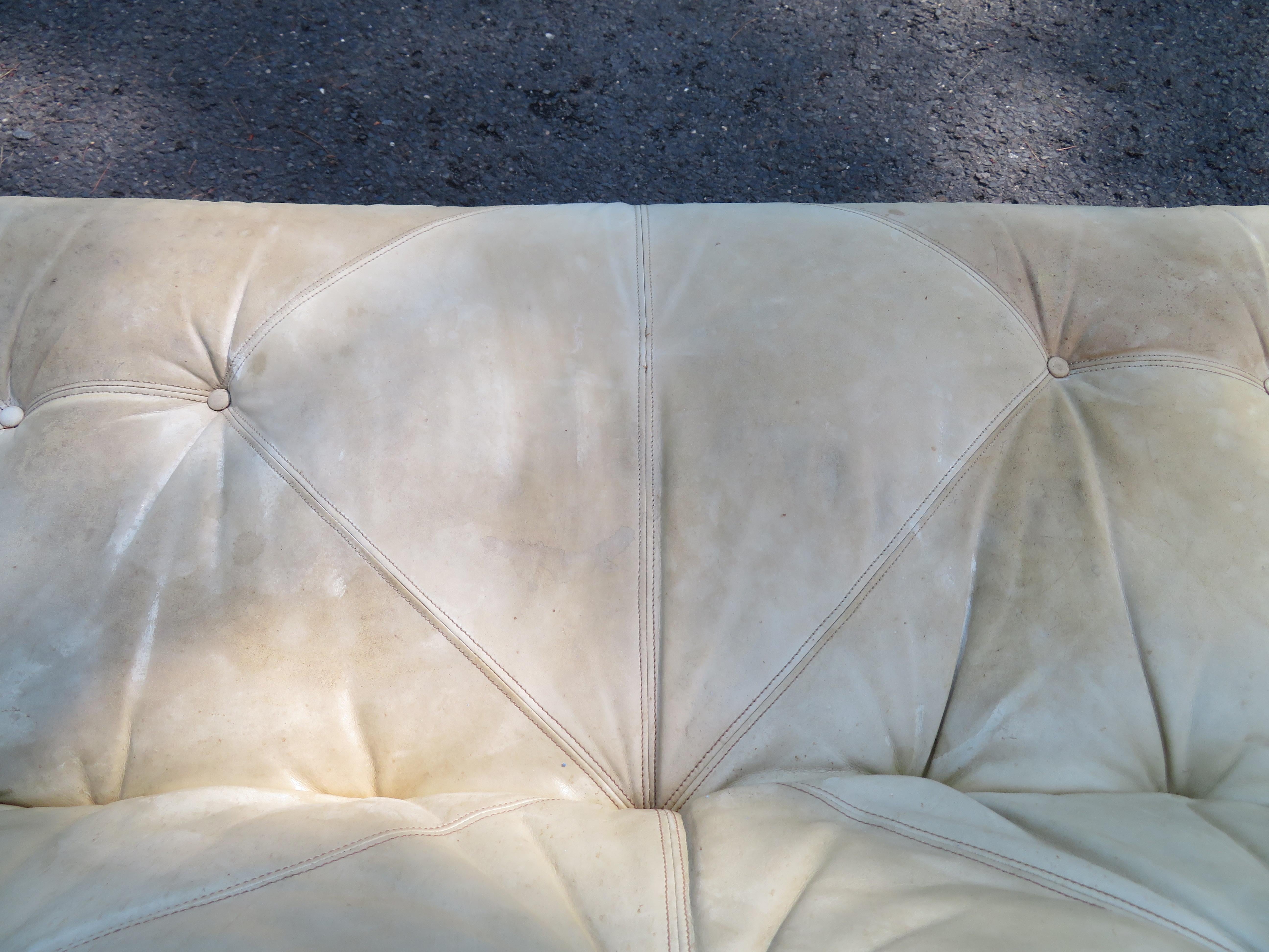 Chic Vintage Leather Jean Gillon Amazonas  Italma Brazilian Rosewood Sofa Modern 2
