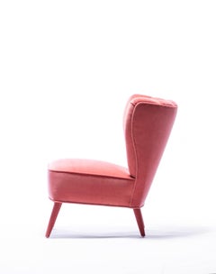 Chic Vintage Rose Pink Velvet Italian Slipper Chair, circa 1950