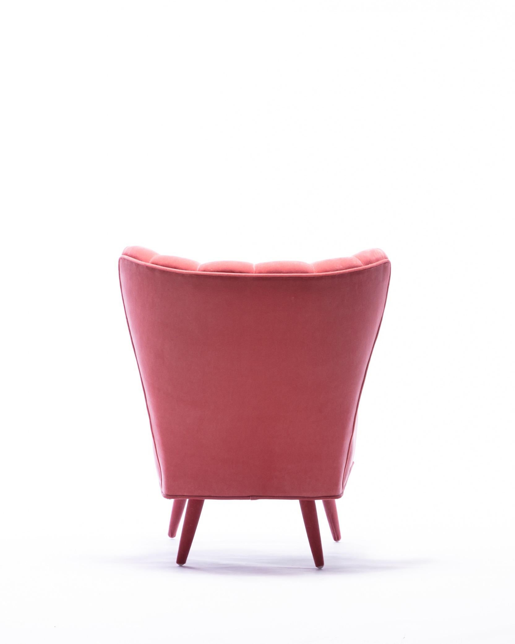 pink retro chairs