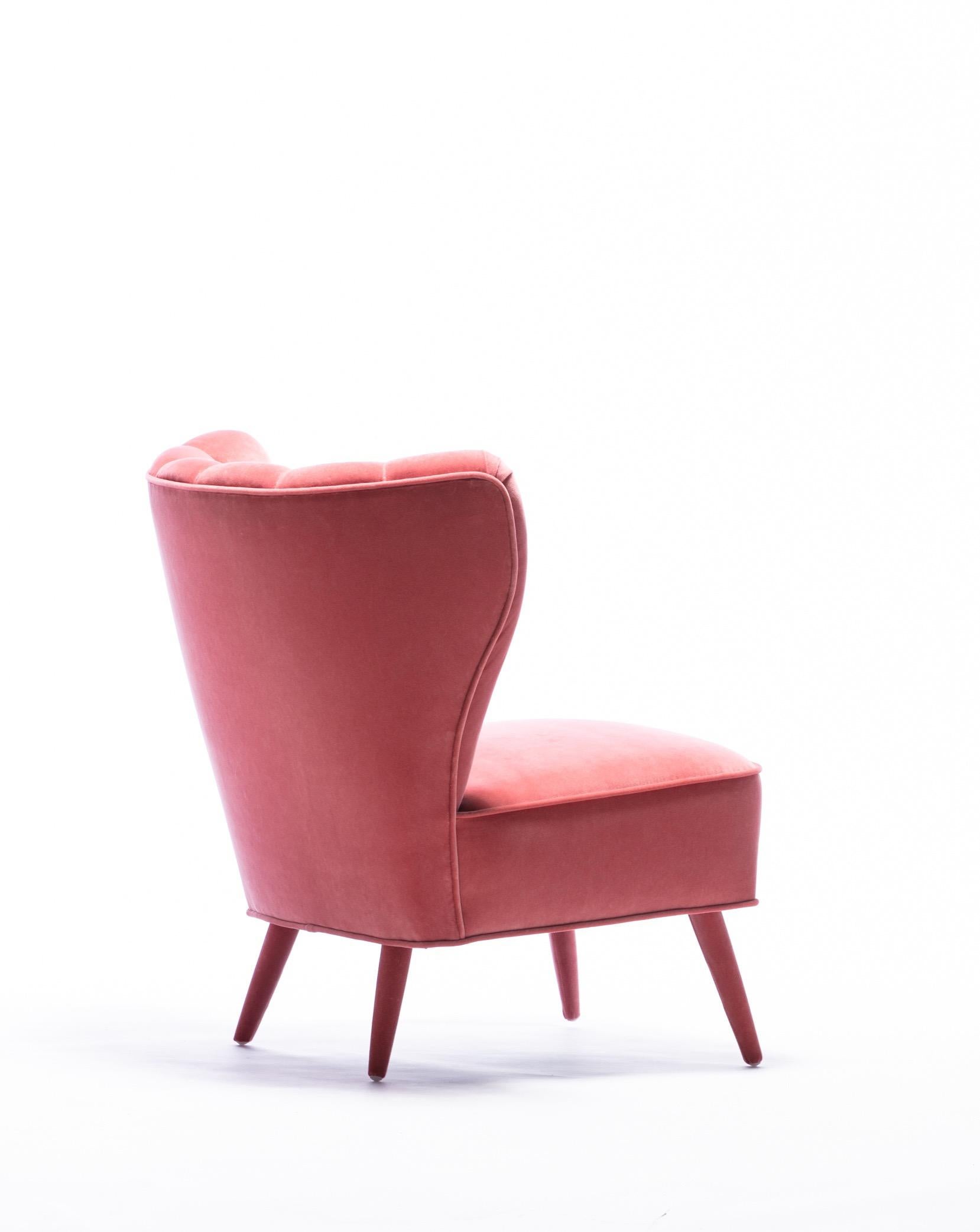 Hollywood Regency Chic Vintage Rose Pink Velvet Italian Slipper Chair, circa 1950