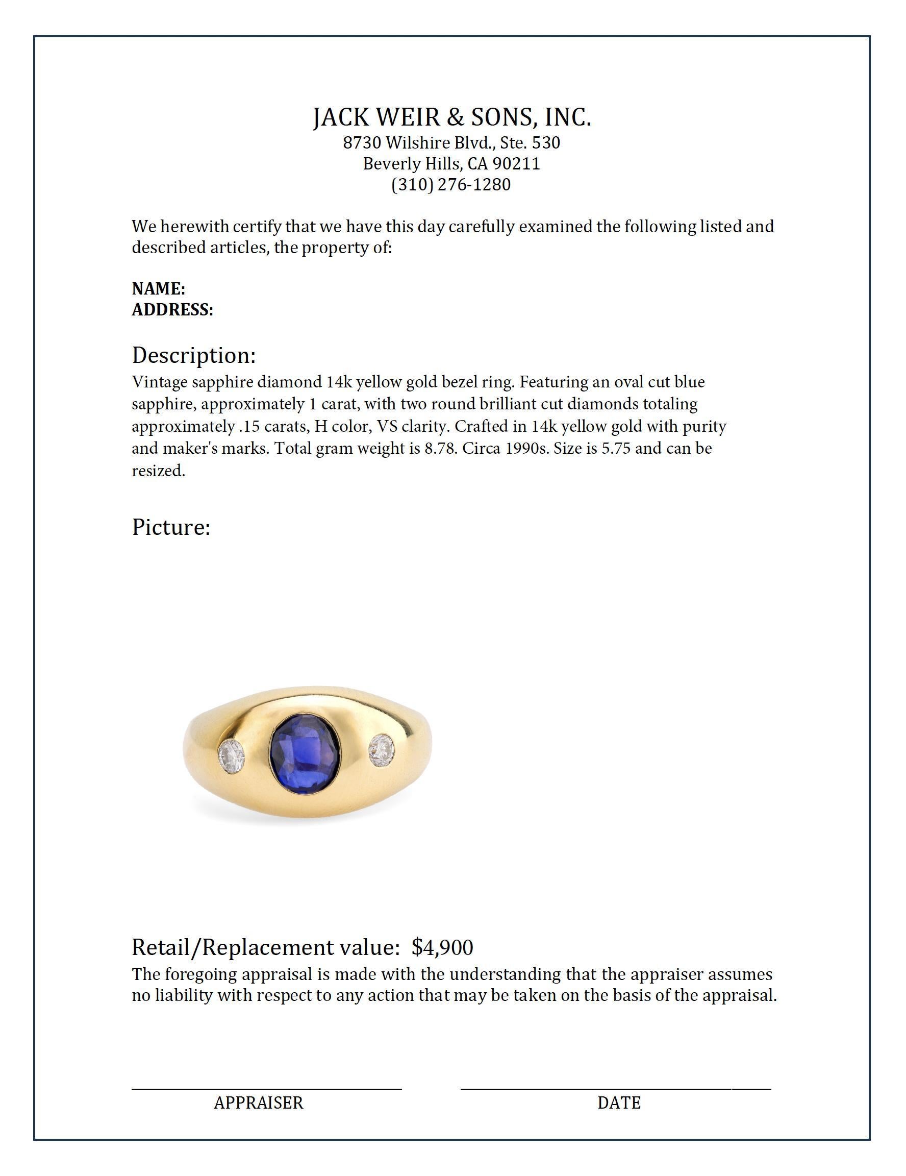 Chic vintage sapphire diamond 14k yellow gold bezel ring In Excellent Condition For Sale In Beverly Hills, CA