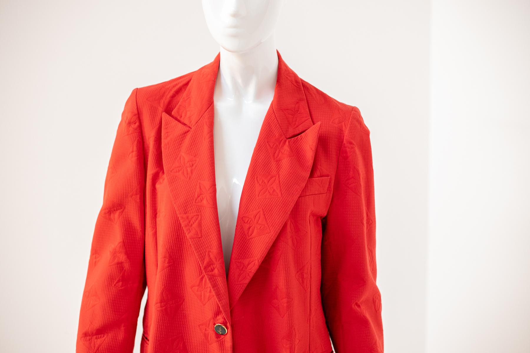 Chic Vintage Sparkly Red Blazer For Sale 2