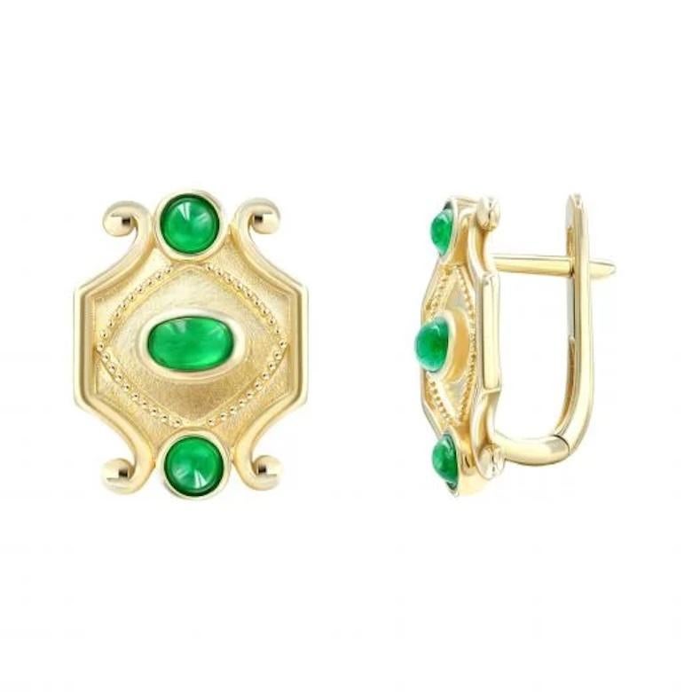 Chic Vintage Style Emerald Yellow 14K Gold Earrings for Her For Sale 1