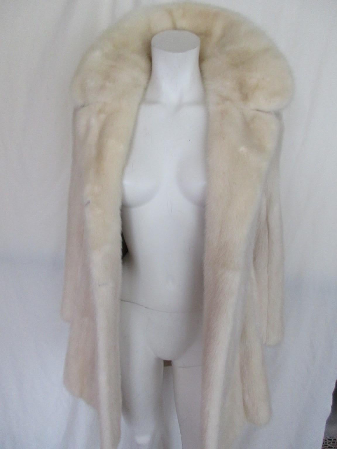 Chic White Mink Fur Coat Small 2