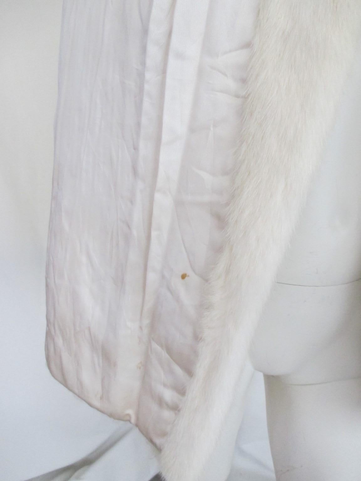 Chic White Mink Fur Jacket 5