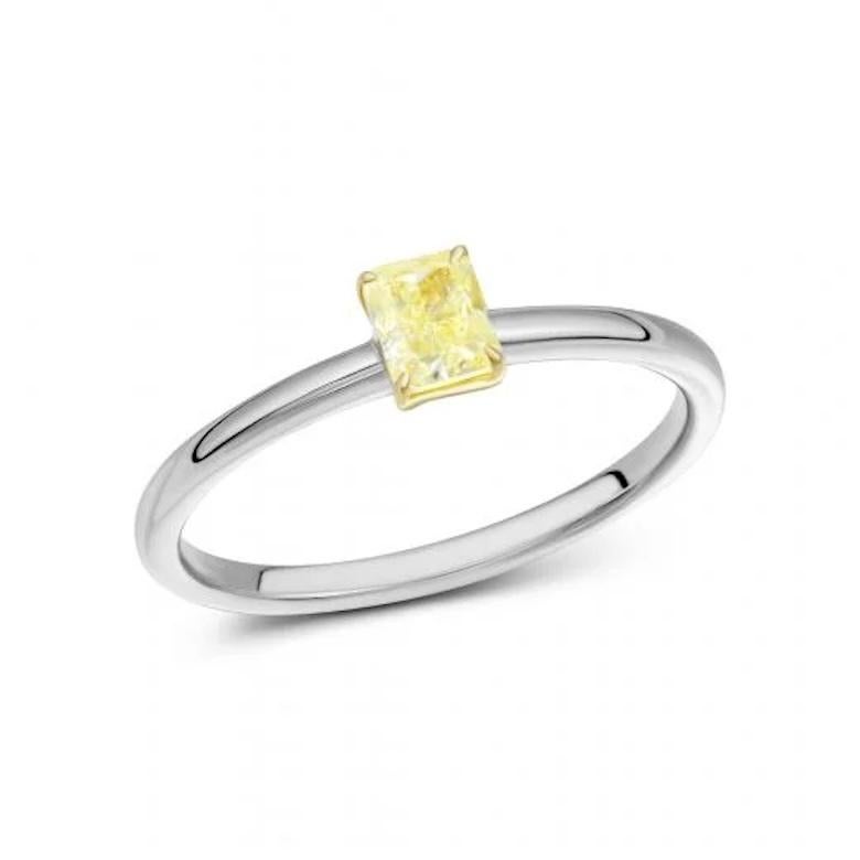 Moderne Bague chic en or blanc 14 carats avec diamant jaune en vente