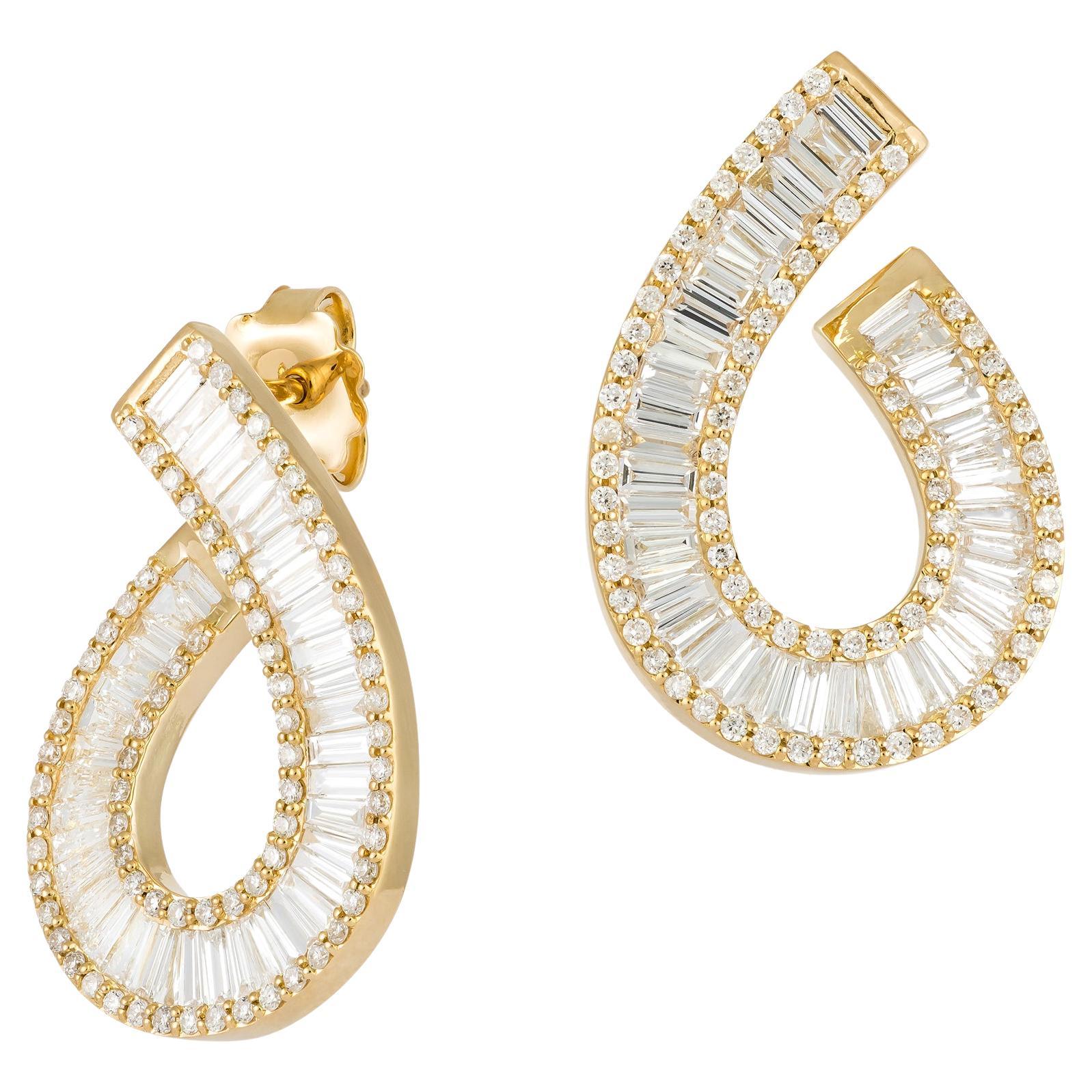 Chic Yellow Gold 18K Earrings Diamond For Her