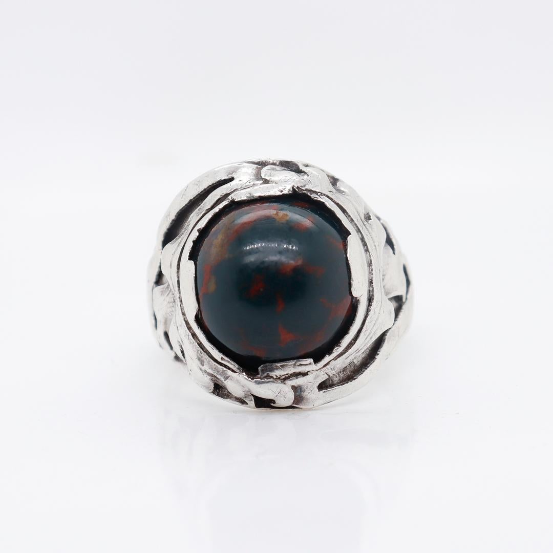 Chicago Arts & Crafts Signed Sterling Silver & Bloodstone Cabochon Signet Ring In Good Condition For Sale In Philadelphia, PA