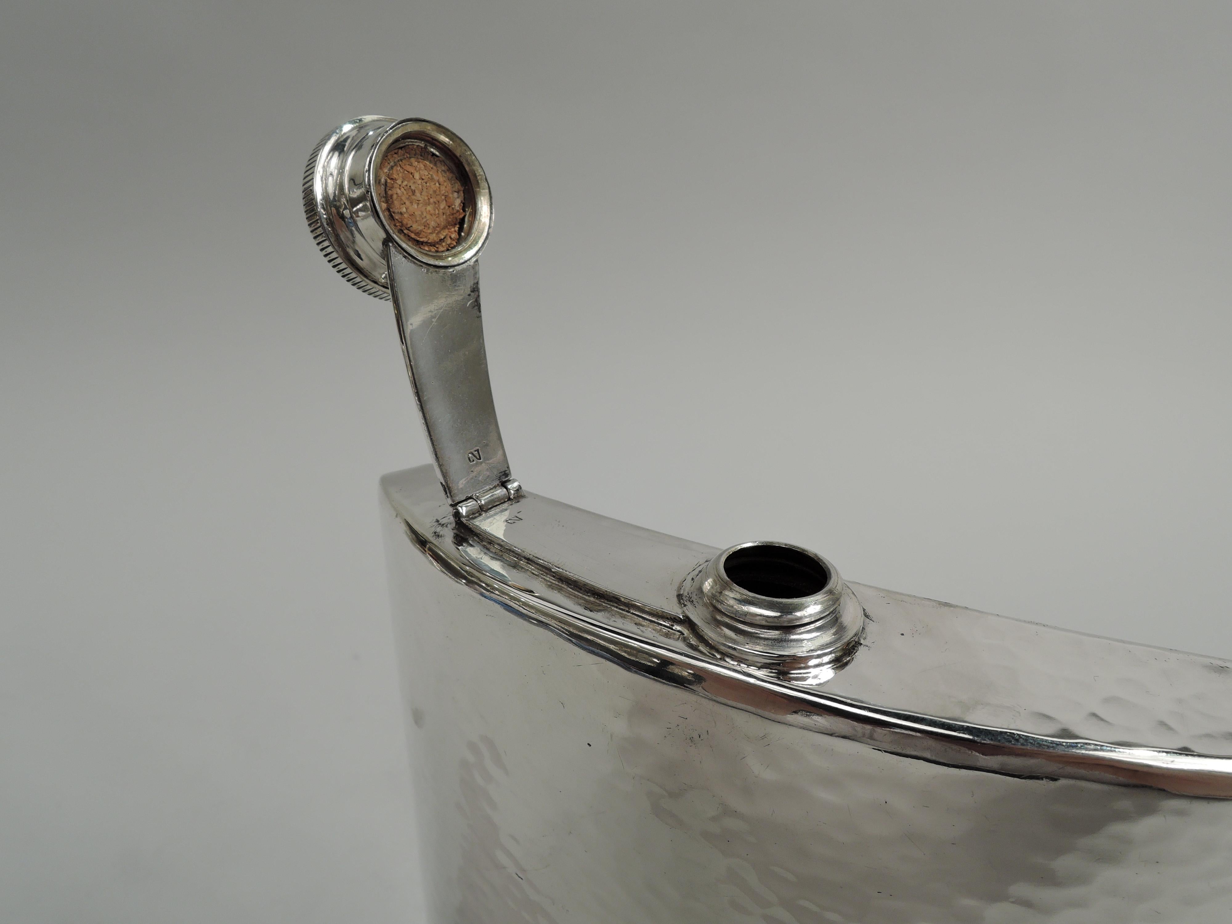 Chicago Craftsman Hand-Hammered Sterling Silver Flask by Lebolt In Excellent Condition In New York, NY