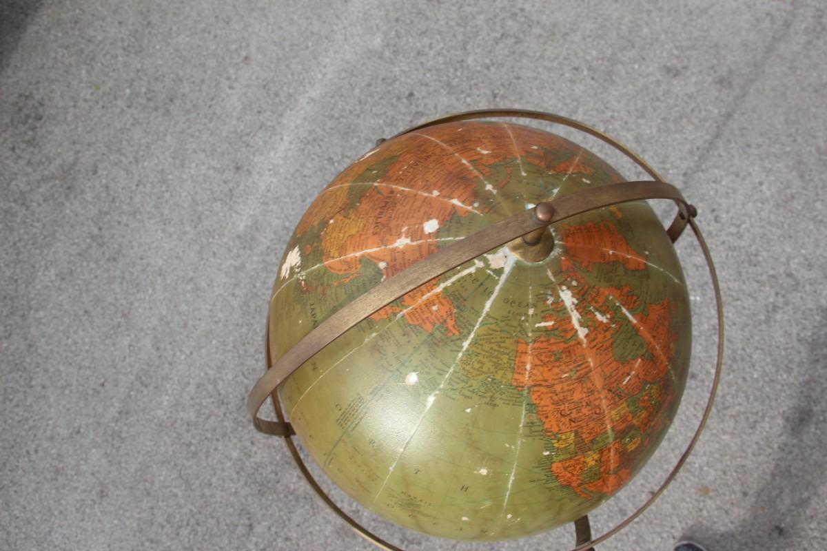 Globe en laiton et métal noir en papier mâché du milieu du siècle dernier de Chicago, fabriqué aux États-Unis, années 1950 en vente 6