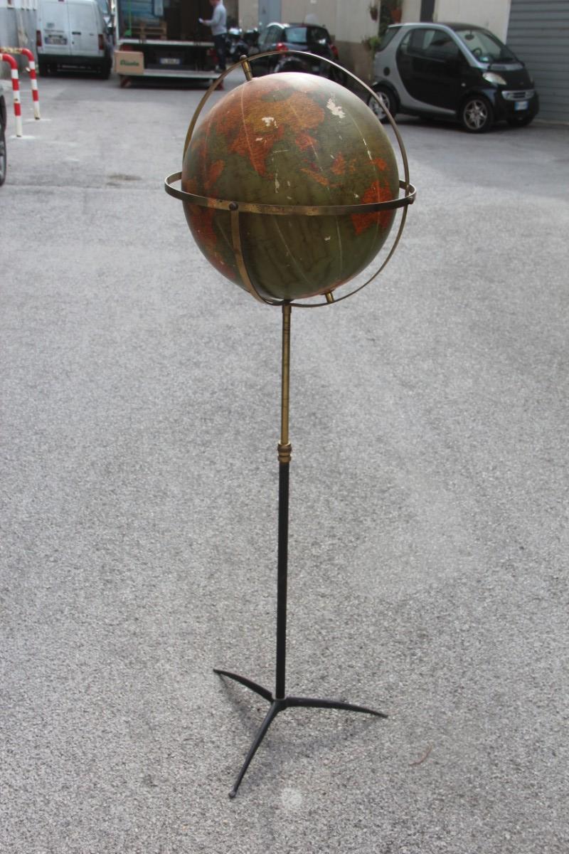 Chicago Midcentury Papier-Mâché Globe Brass Metal Black Made in USA, 1950s For Sale 8