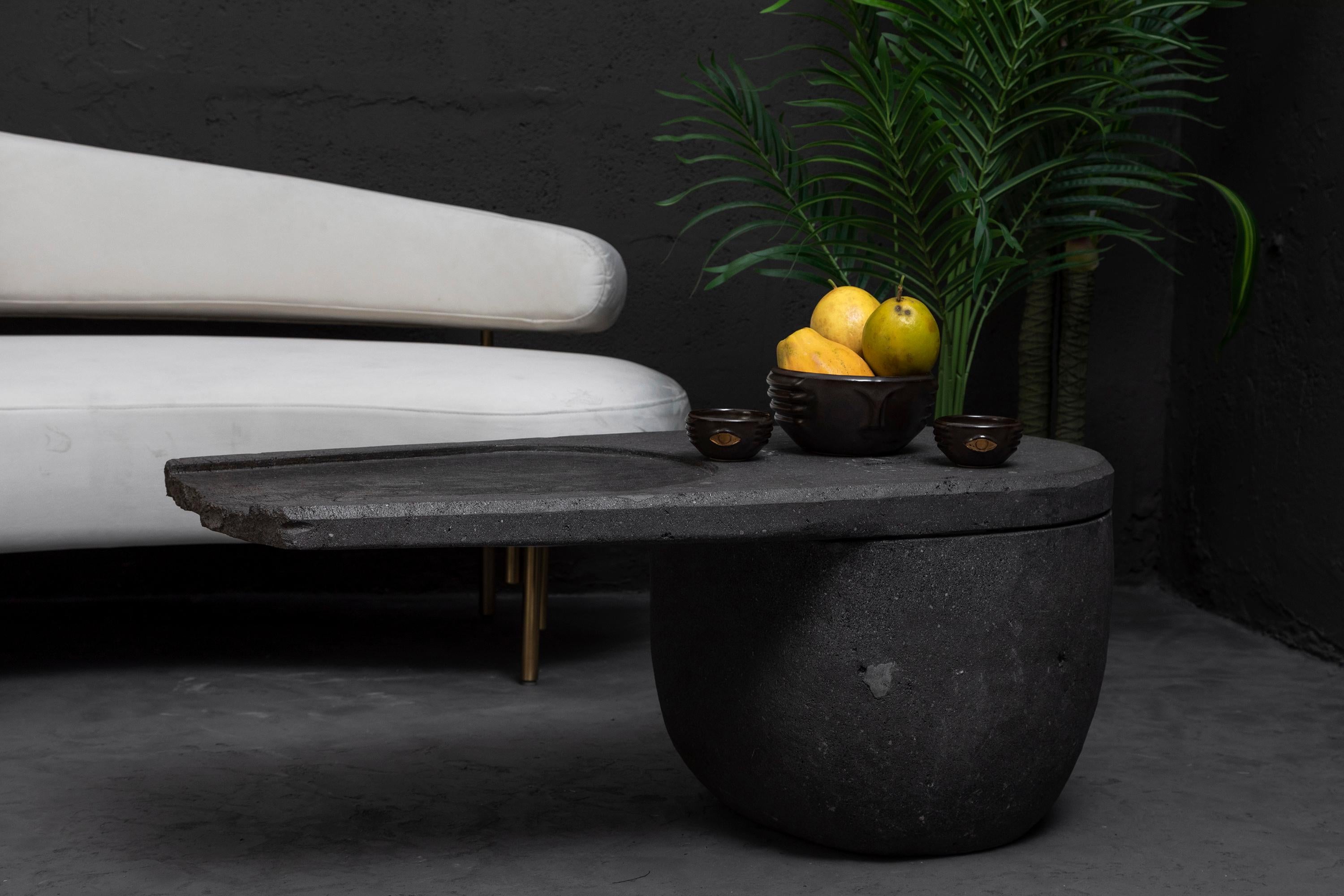 Cast CHICHA Decorative Ceramic Bowls in Black Glaze w Gold Luster Details, Set of 3 For Sale