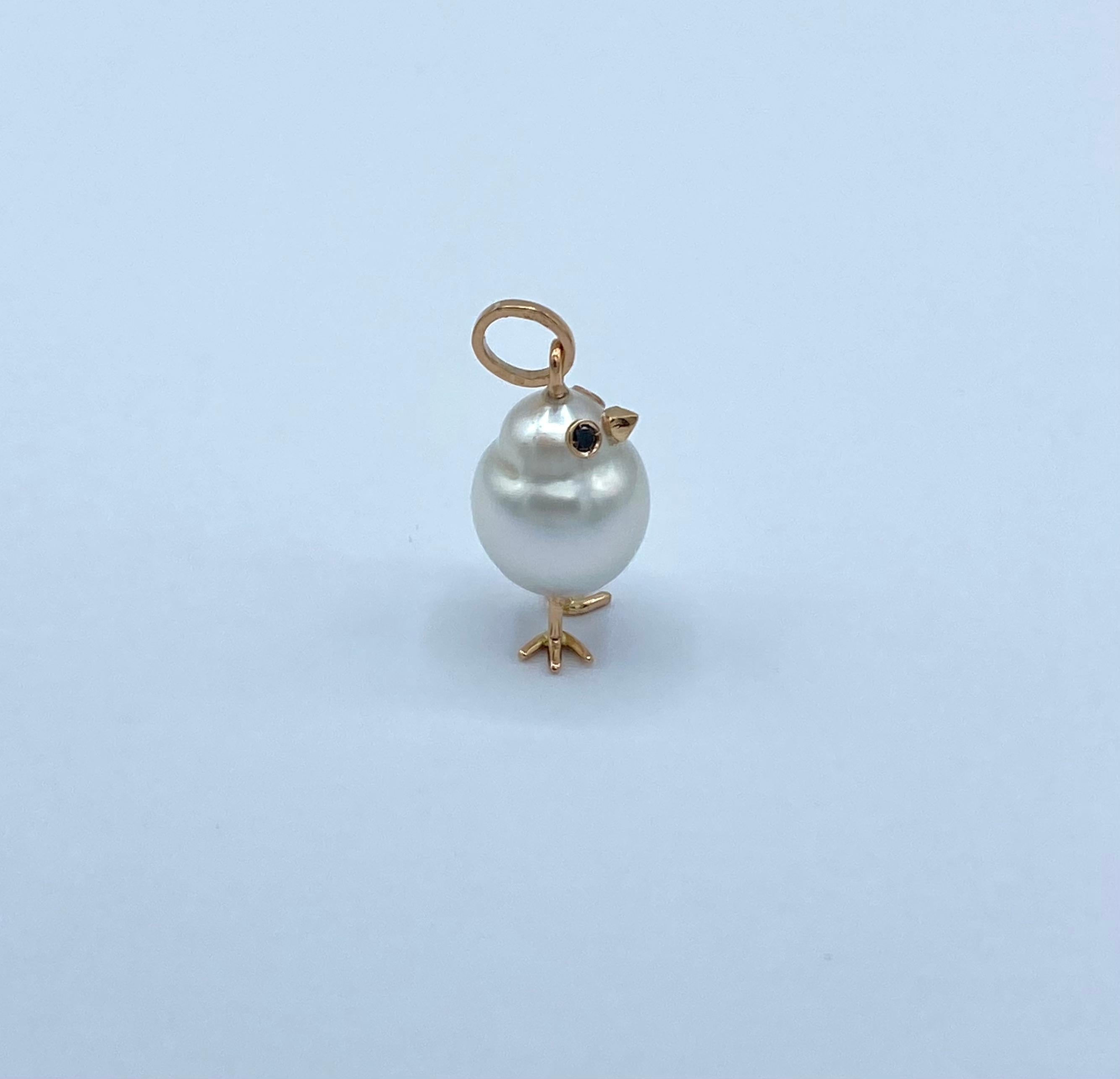 Contemporary Chick 18 Karat Red Gold Pendant Necklace Black Diamond South Sea Pearl