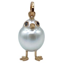 Chick 18 Karat Red Gold Pendant Necklace Black Diamond South Sea Pearl