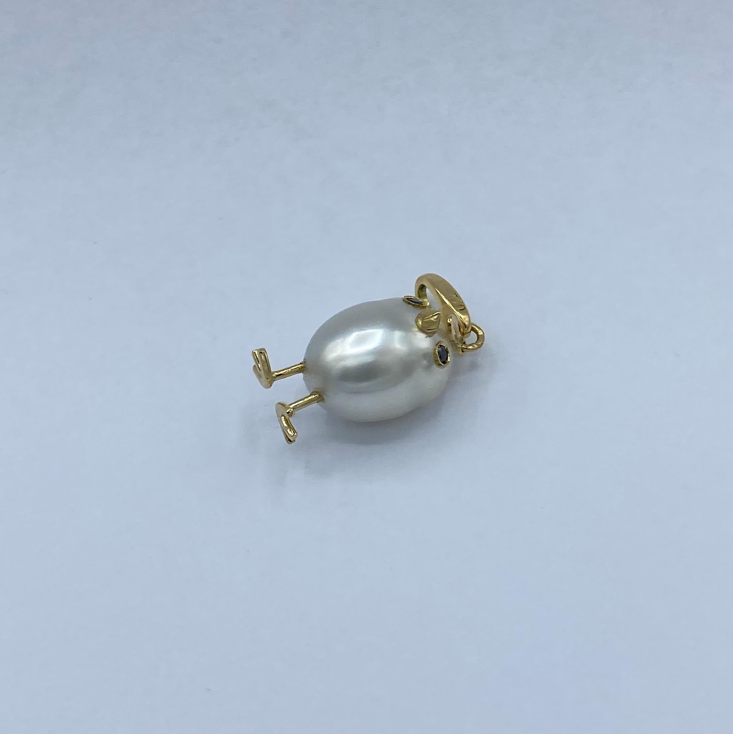 Ciondolo e/o Charm Pulcino 18Kt  perla Australiana a diamanti neri Made in Italy For Sale 7