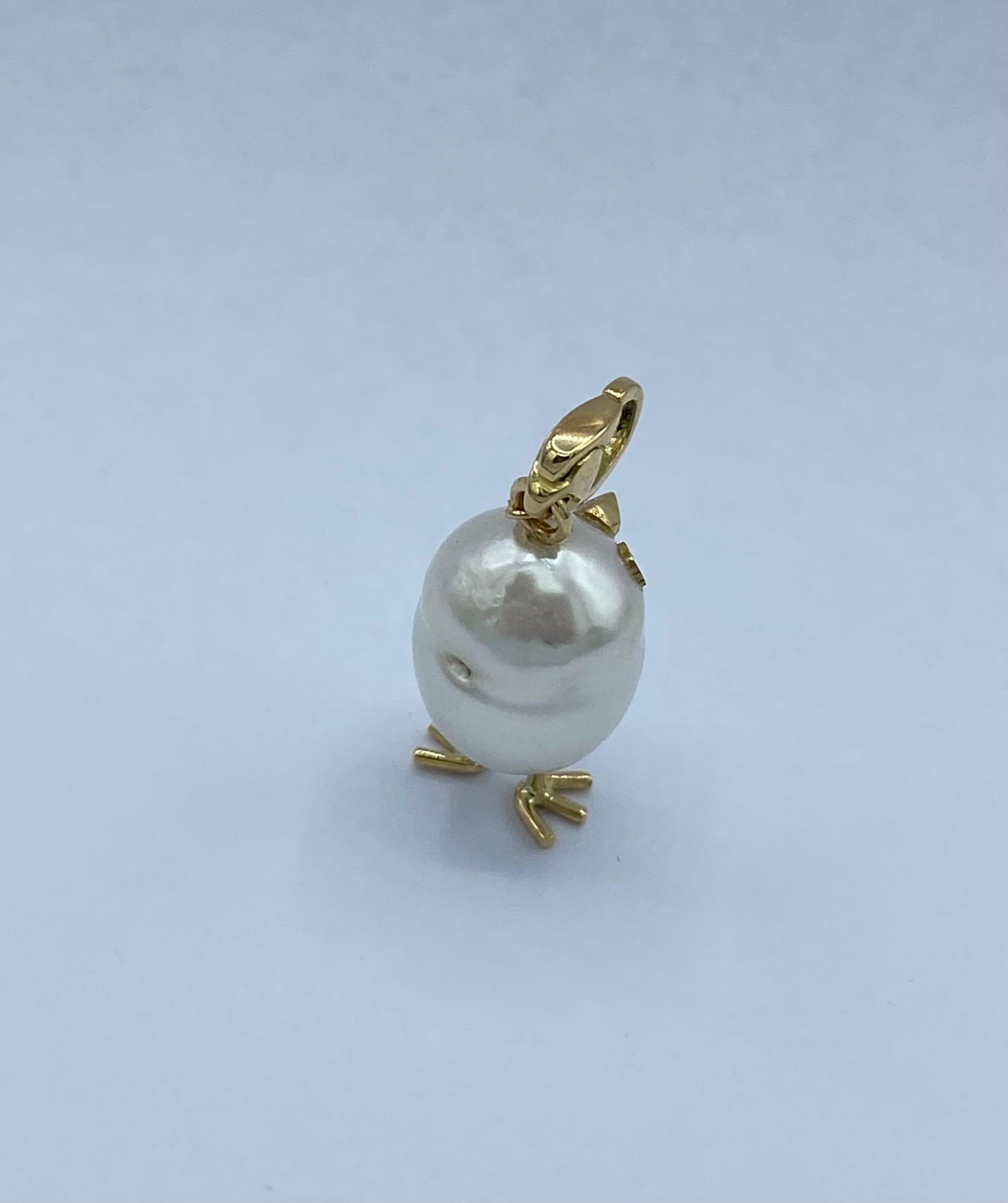 Ciondolo e/o Charm Pulcino 18Kt  perla Australiana a diamanti neri Made in Italy For Sale 8