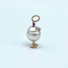 Chick Australian Pearl White Diamond 18 Karat Gold Pendant Necklace