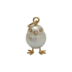 Chick Australian Pearl White Diamond 18 Karat Gold Pendant Necklace
