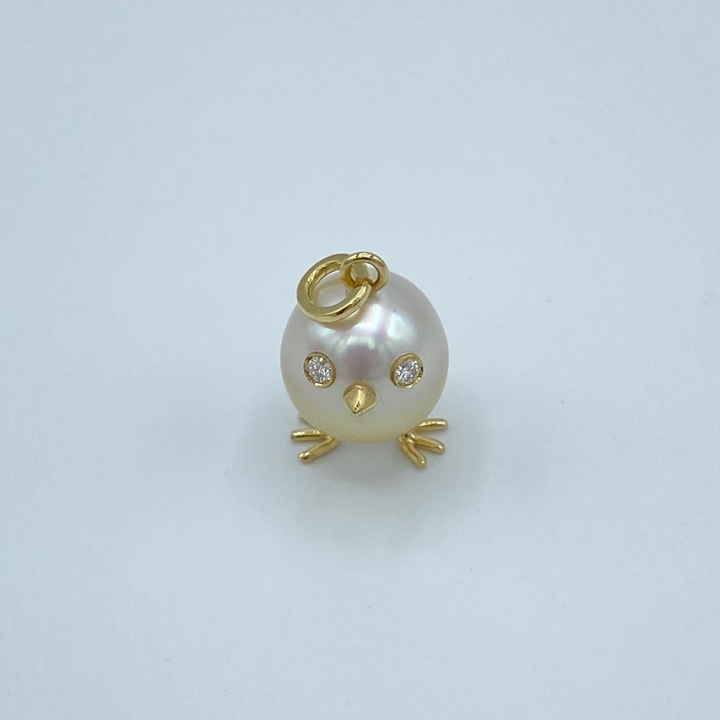 Women's Chick Australian Pearl White Diamond Yellow 18kt Gold Pendant Necklace