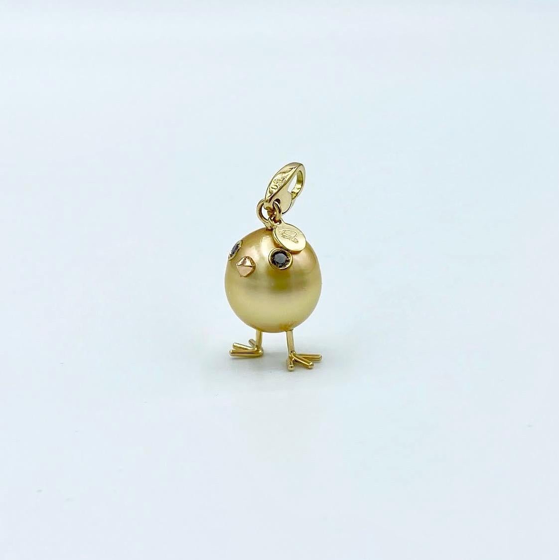 Women's Chick Gold Australian Pearl Black Diamond 18Kt Gold Pendant Necklace or Charm