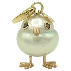Chick Pearl Diamond 18 Karat Gold Pendant Necklace or Charm Made in Italy