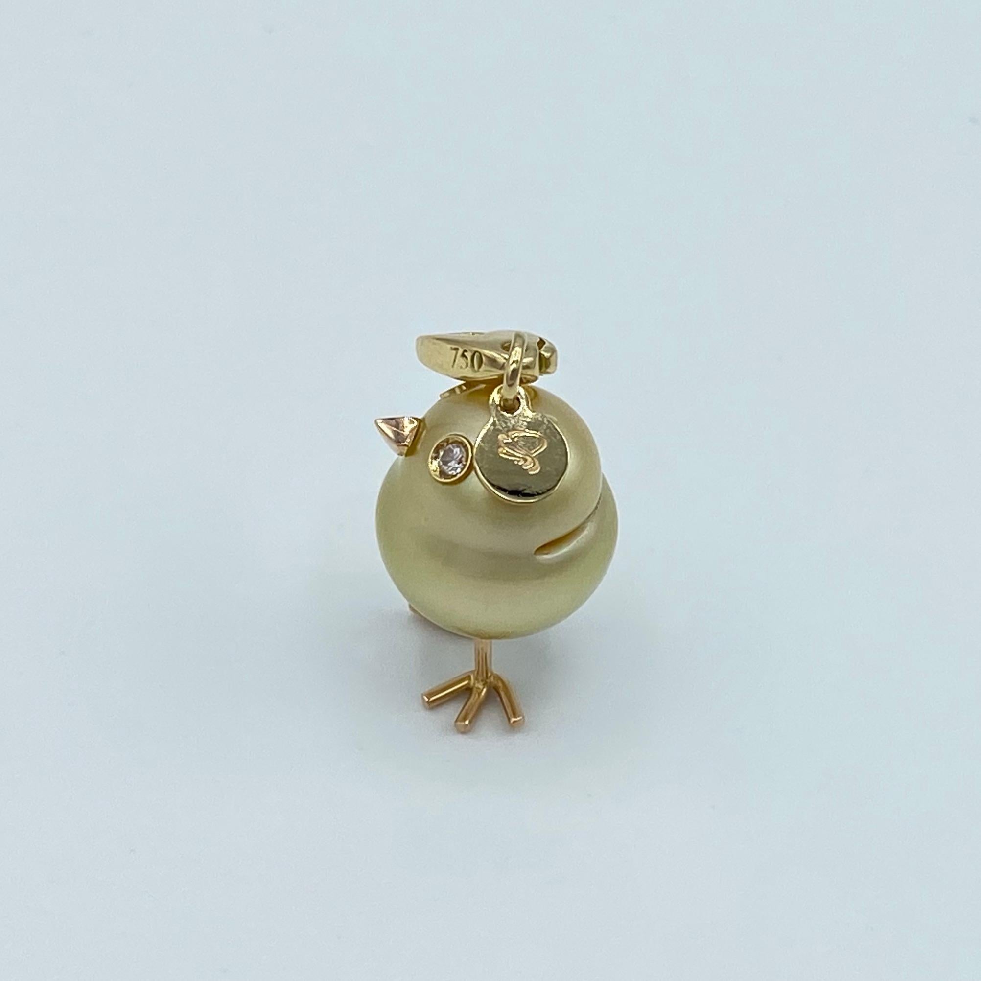 Chick Pearl White Diamond 18 Karat Gold Pendant Necklace or Charm 2