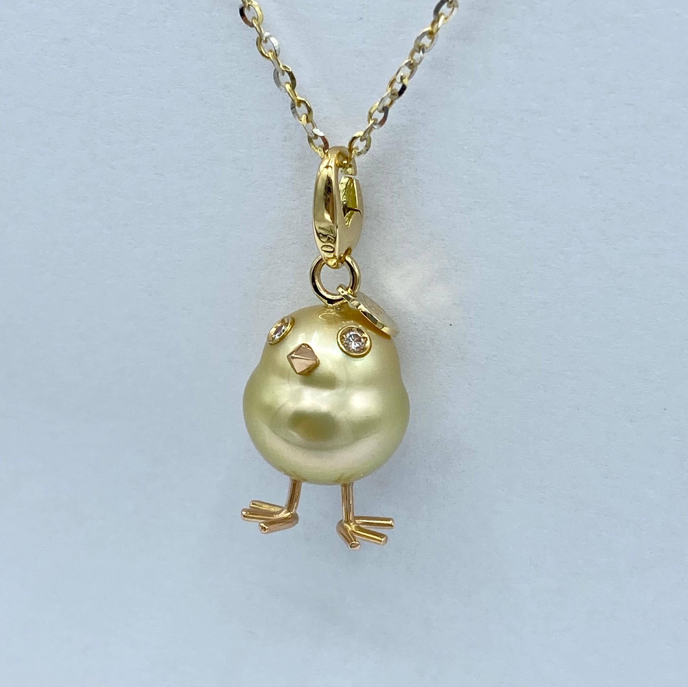 Chick Pearl White Diamond 18 Karat Gold Pendant Necklace or Charm 6