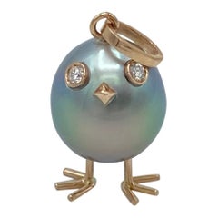 Chick South Sea Pearl White Diamond Gold 18 Karat Pendant or Necklace