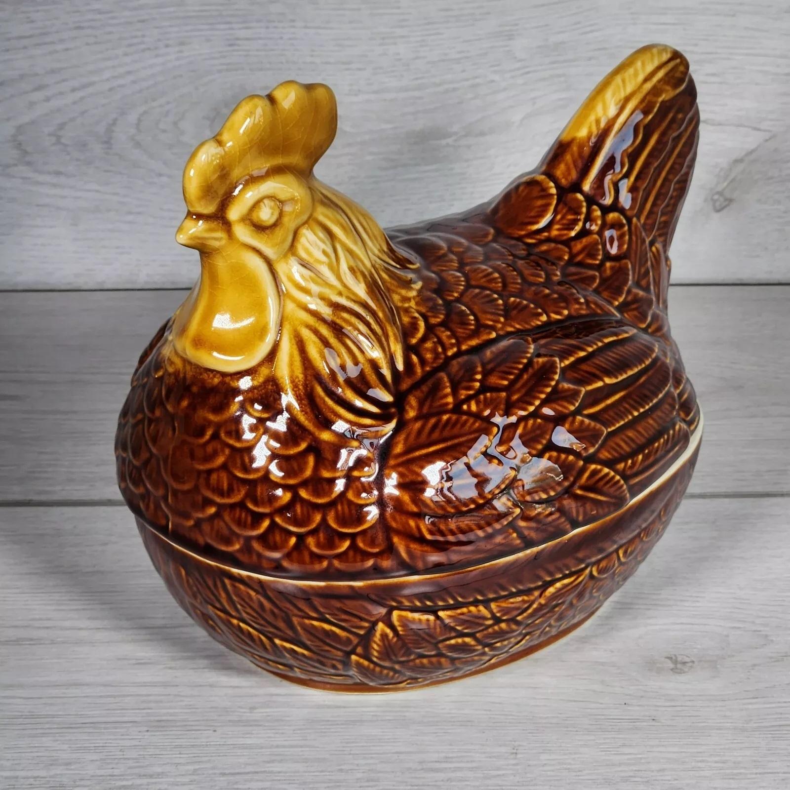 Cristallo Antico Porta Uova di Gallina in Ceramica Scultrice Cucina Decor Smalto Marrone VTG Piatto in vendita