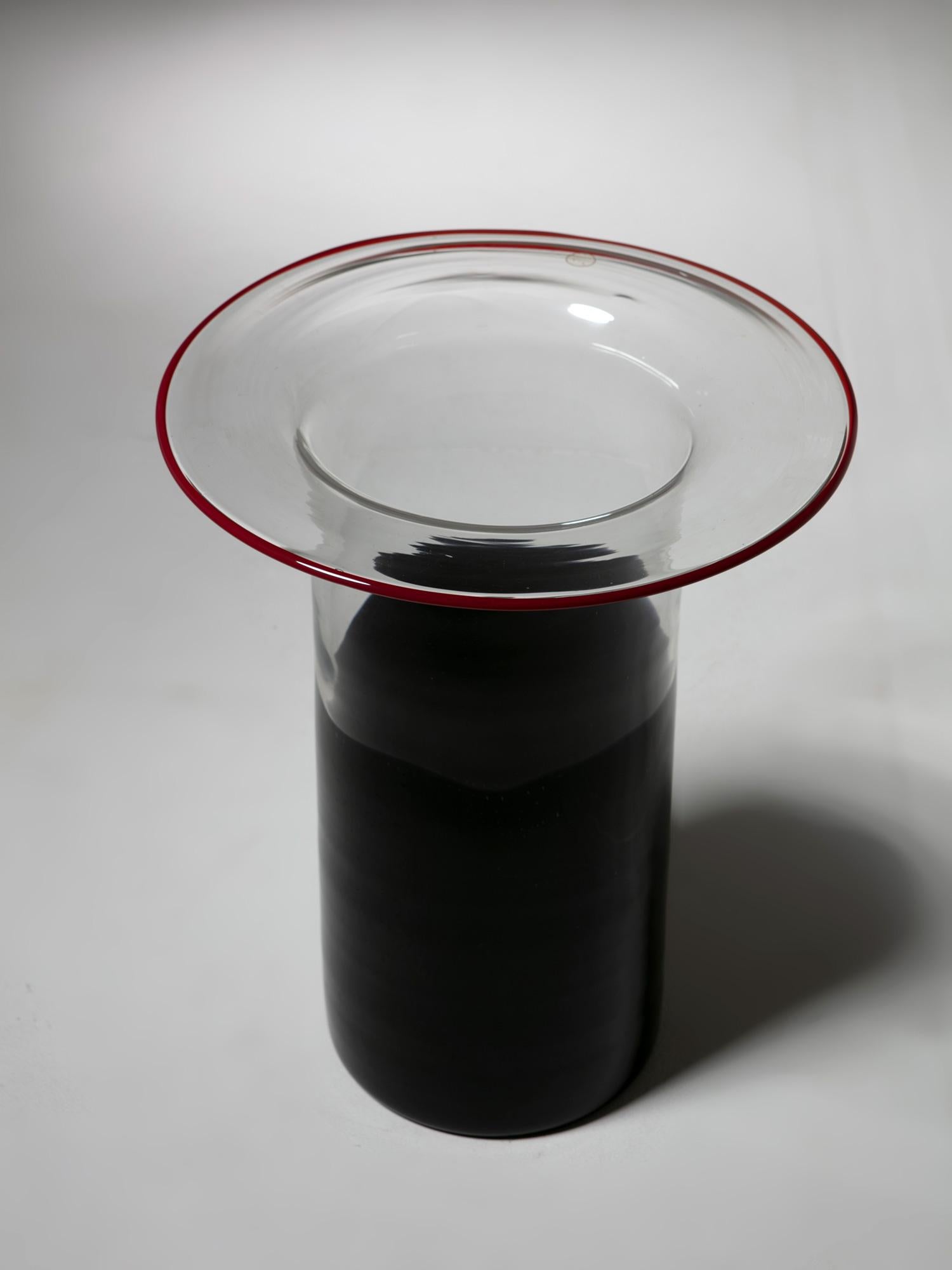 Large Chiclos Murano glass vase / umbrella stand by Renato Toso for Leucos.
Thick black and crystal doby with red rim.