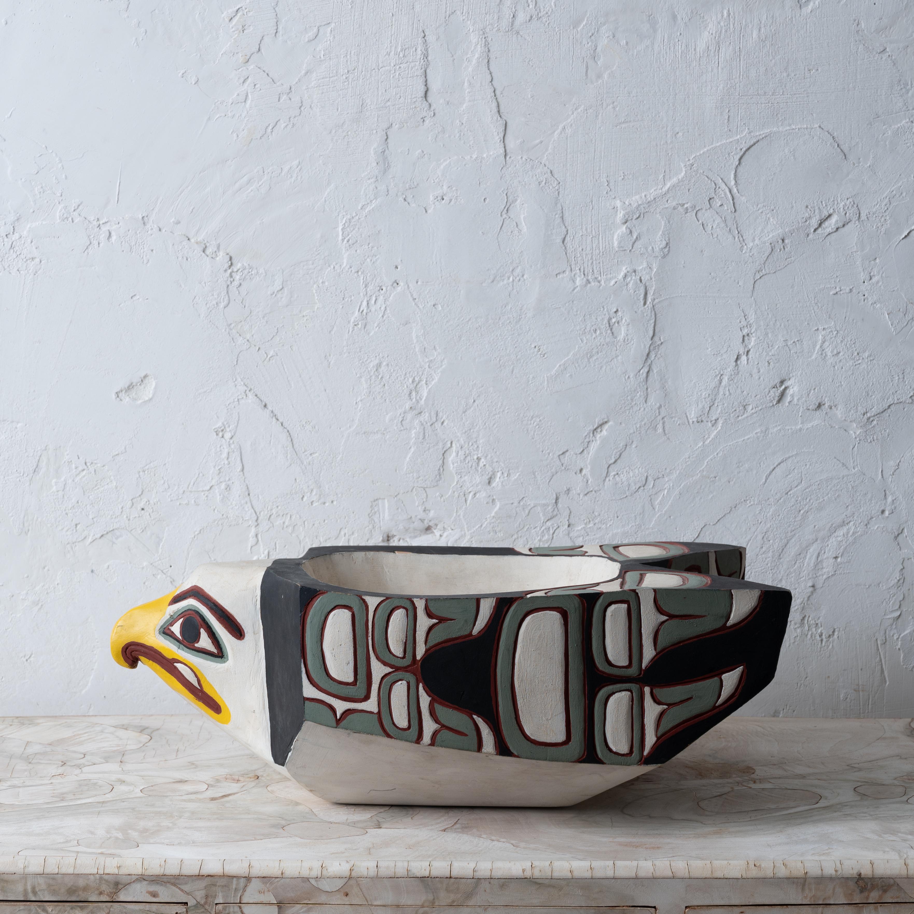 Chief William Jeffrey, Pacific Northwest Eagle Feast Bowl In Good Condition For Sale In Savannah, GA