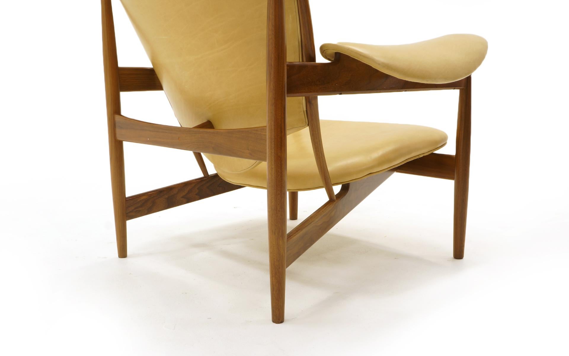 Chieftain Chair by Finn Juhl for Baker, Walnut and Mustard Color Leather 2
