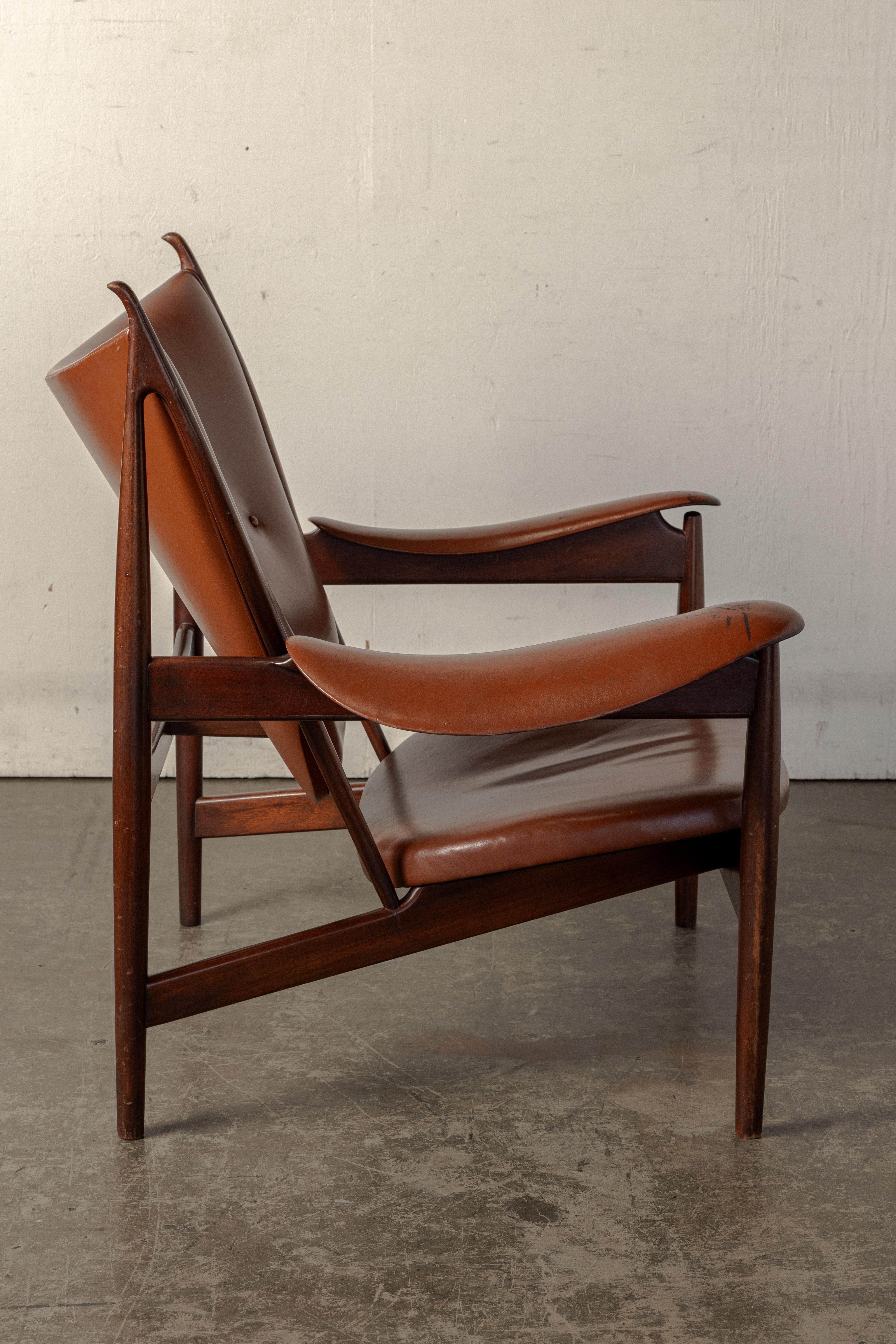 Chieftain Chair by Finn Juhl In Good Condition For Sale In Los Angeles, CA