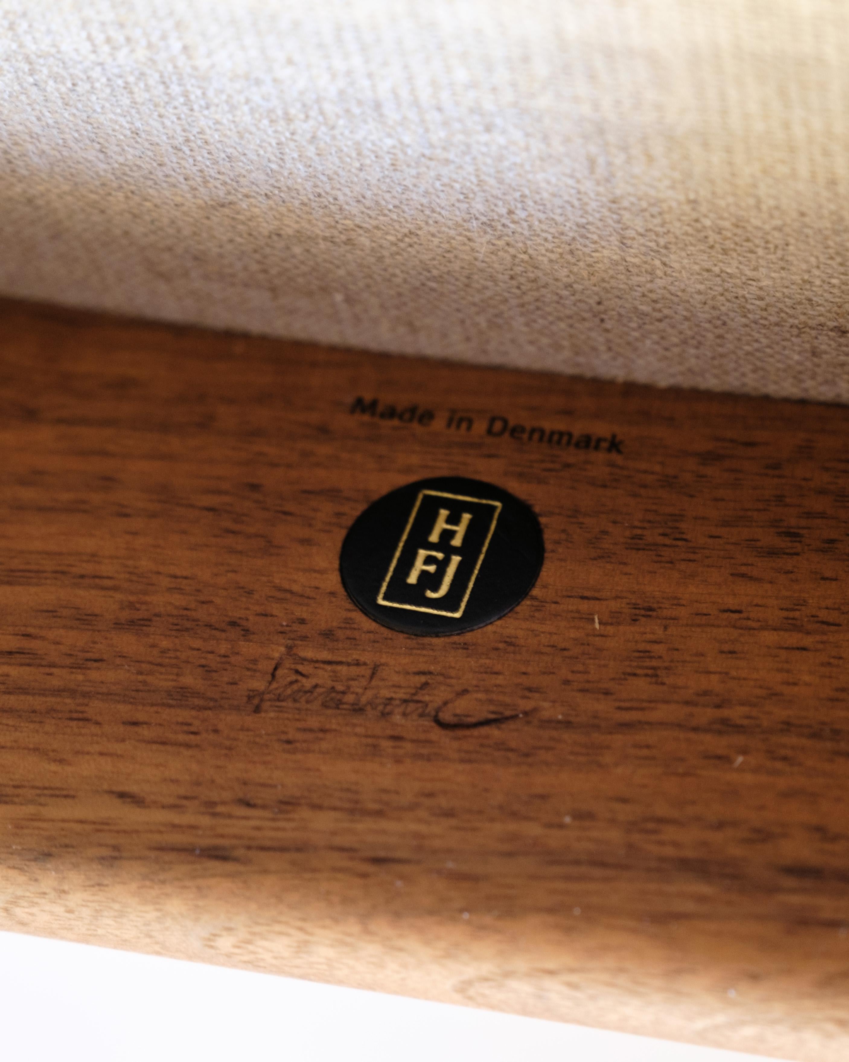 Chieftains Chair Model FJ4900 With Stool Made In Walnut By Finn Juhl 7