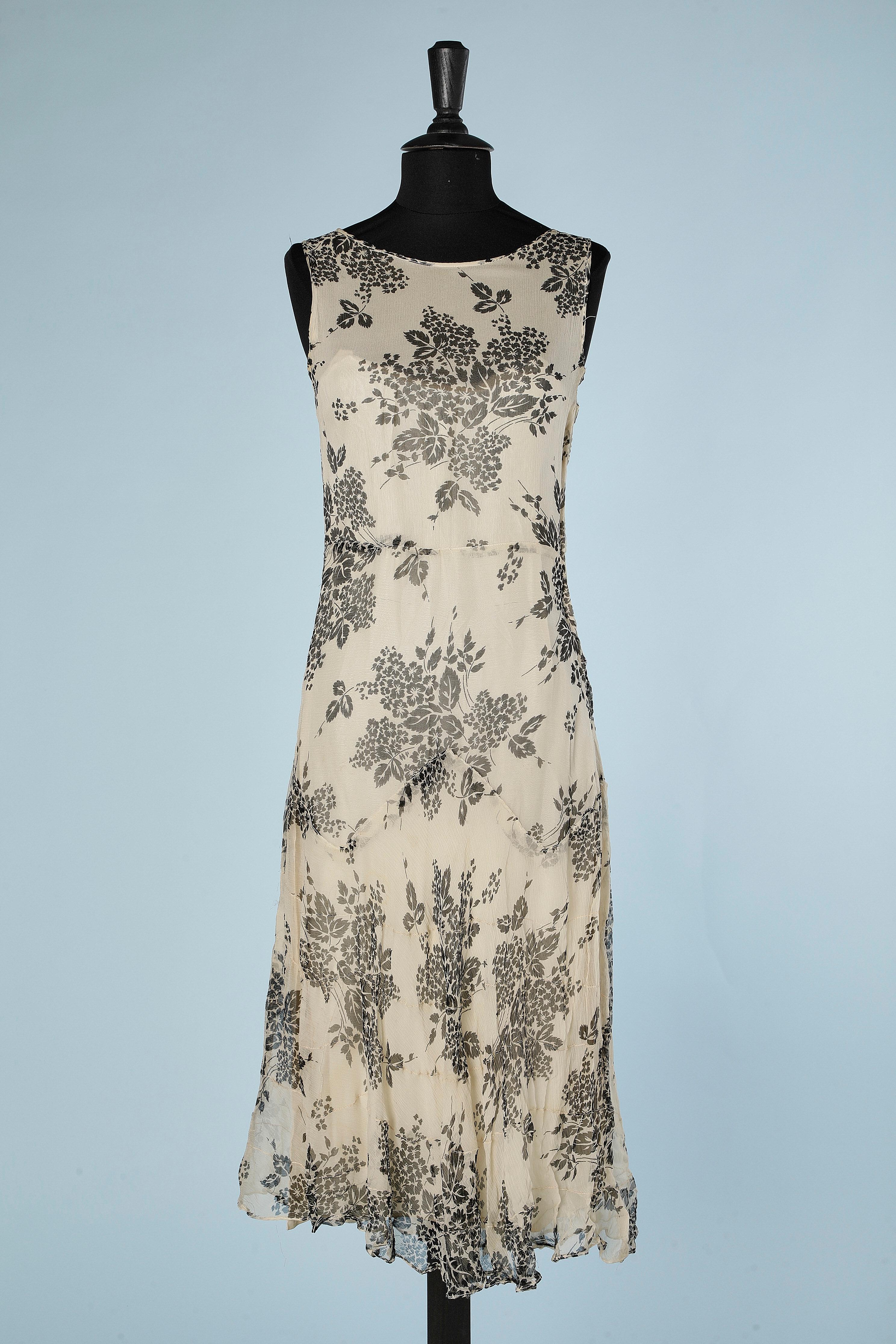Chiffon dress with boléro and flower print Circa 1930's In Good Condition For Sale In Saint-Ouen-Sur-Seine, FR