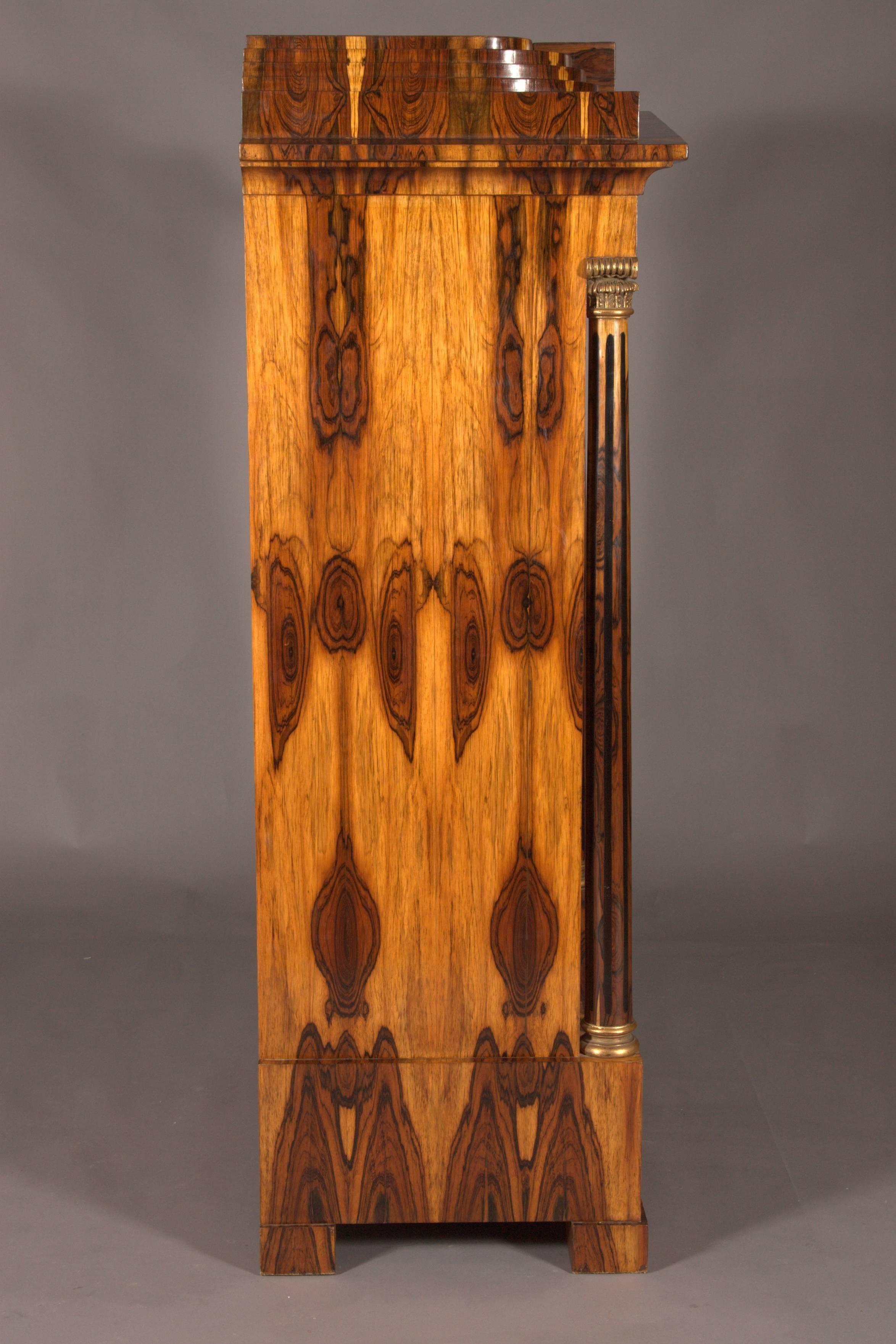 Chiffonier und Kommode im antiken Biedermeier-Stil, exotisches Furnier (Holz) im Angebot
