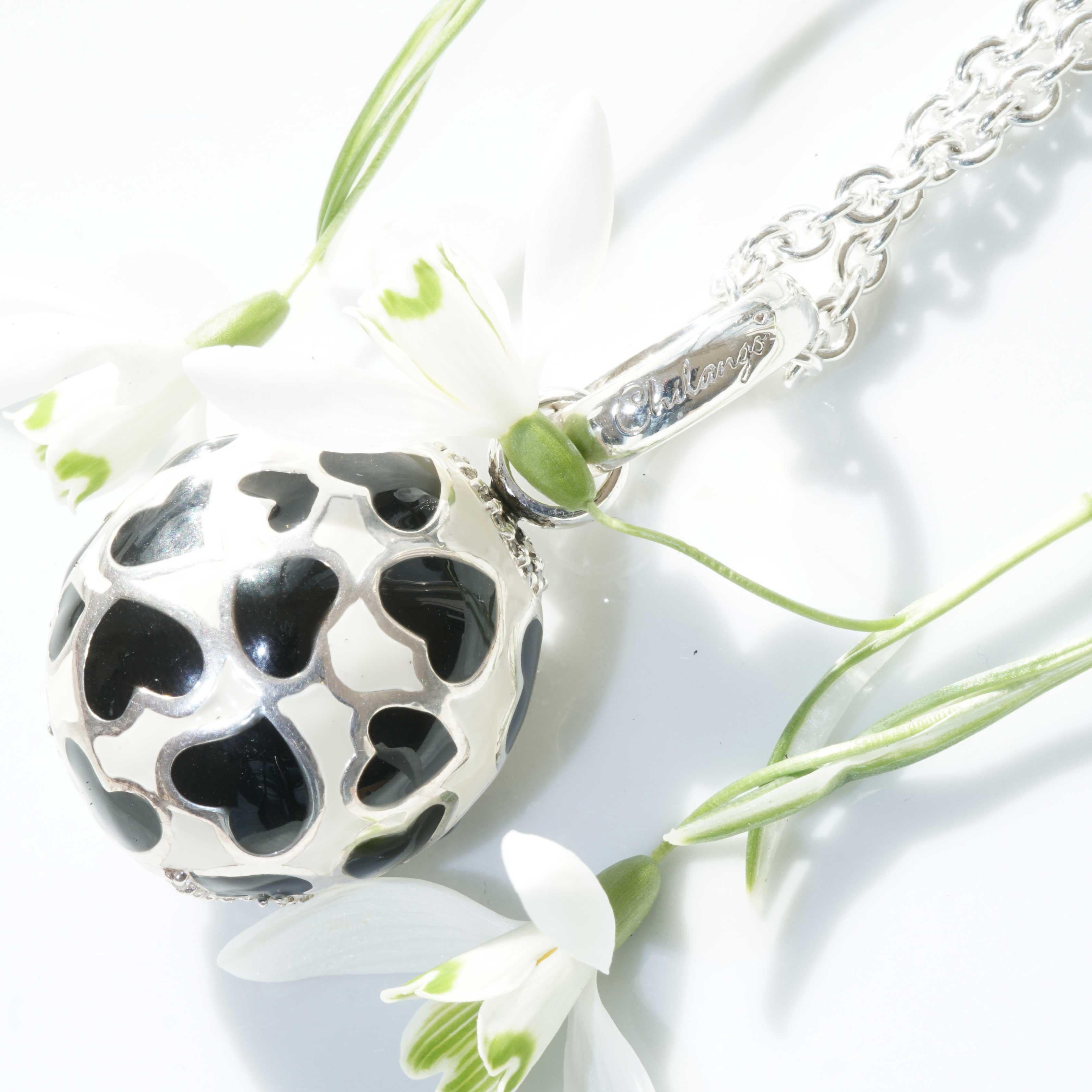 Chilango Pendant Faberge Style Heart Black and White 925 Silver Enamel circonia  For Sale 6