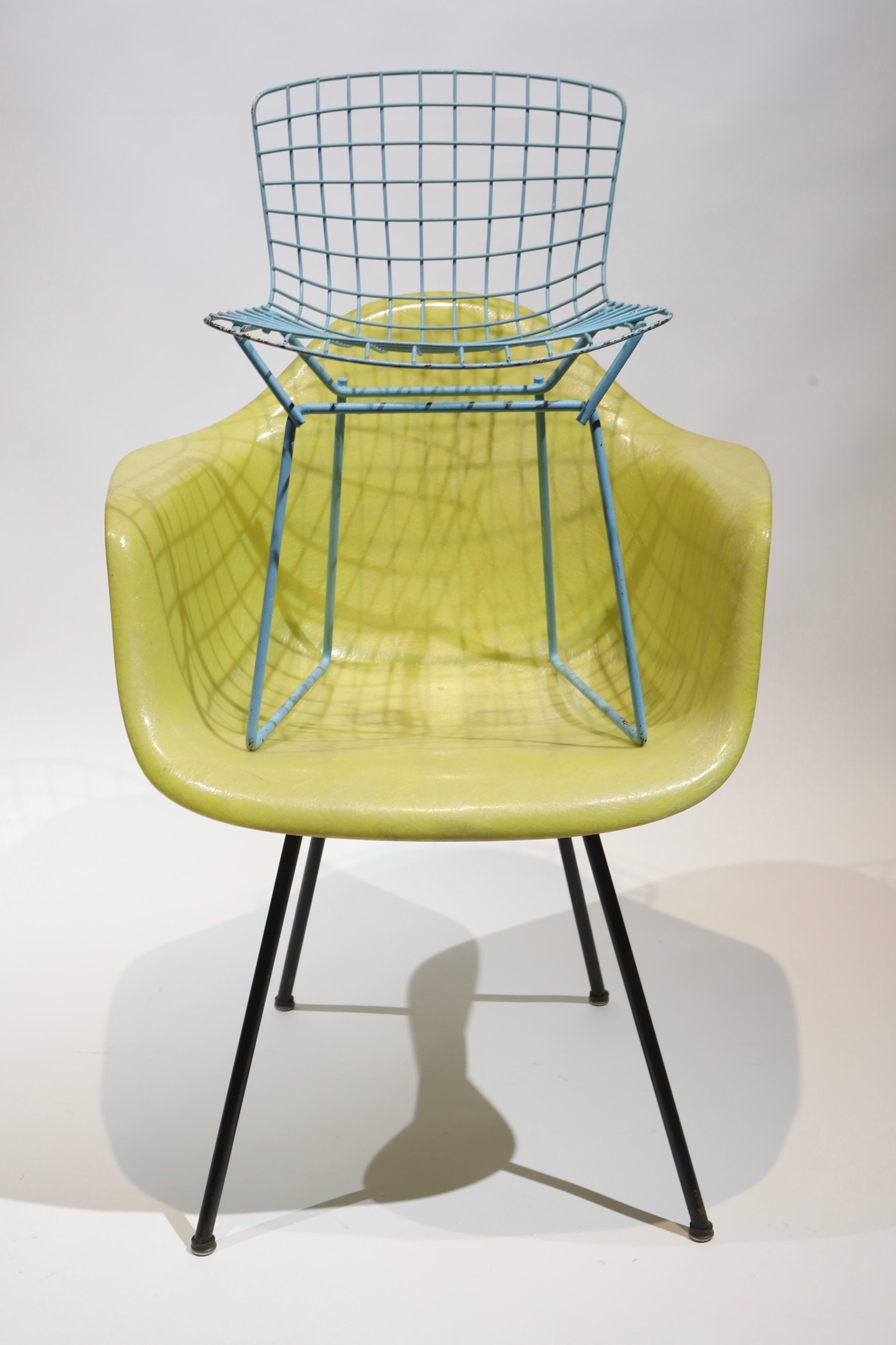 Metal Child Chair by Harry Bertoia for Knoll For Sale