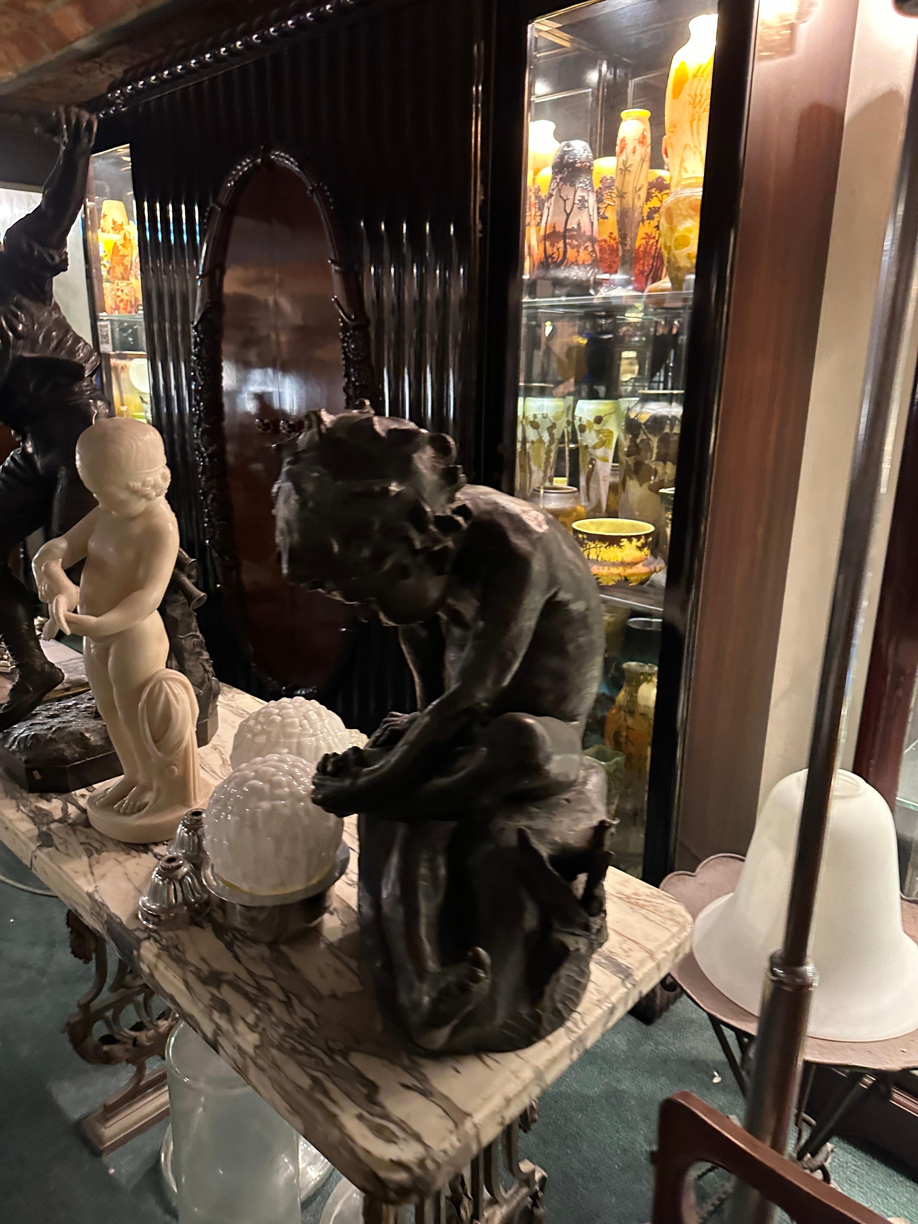 Child sculpture in Bronze and marble For Sale 7